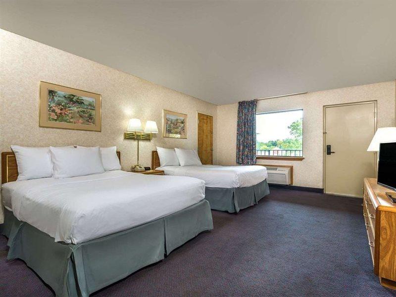 Days By Wyndham Hotel *
