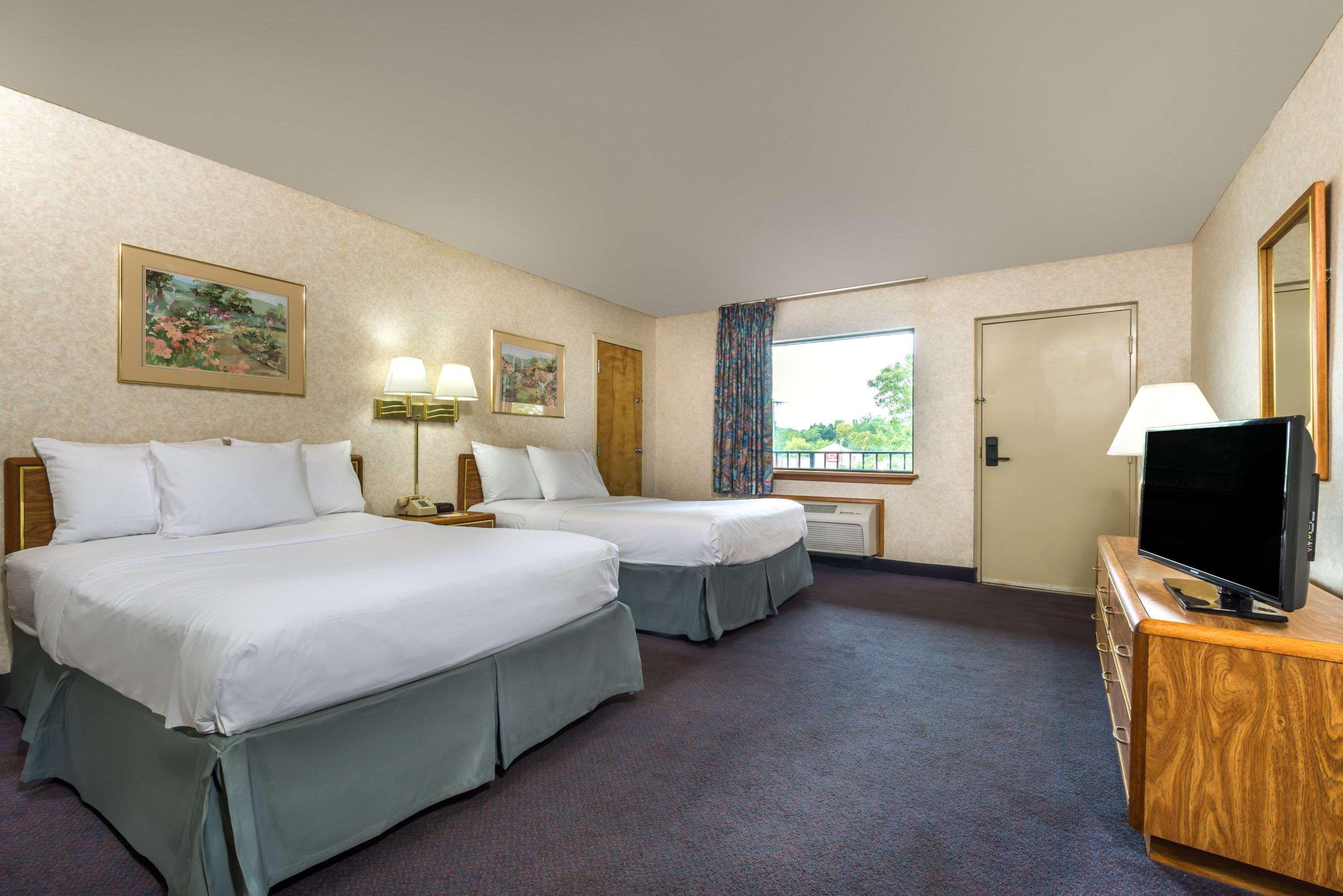 Days By Wyndham Hotel *