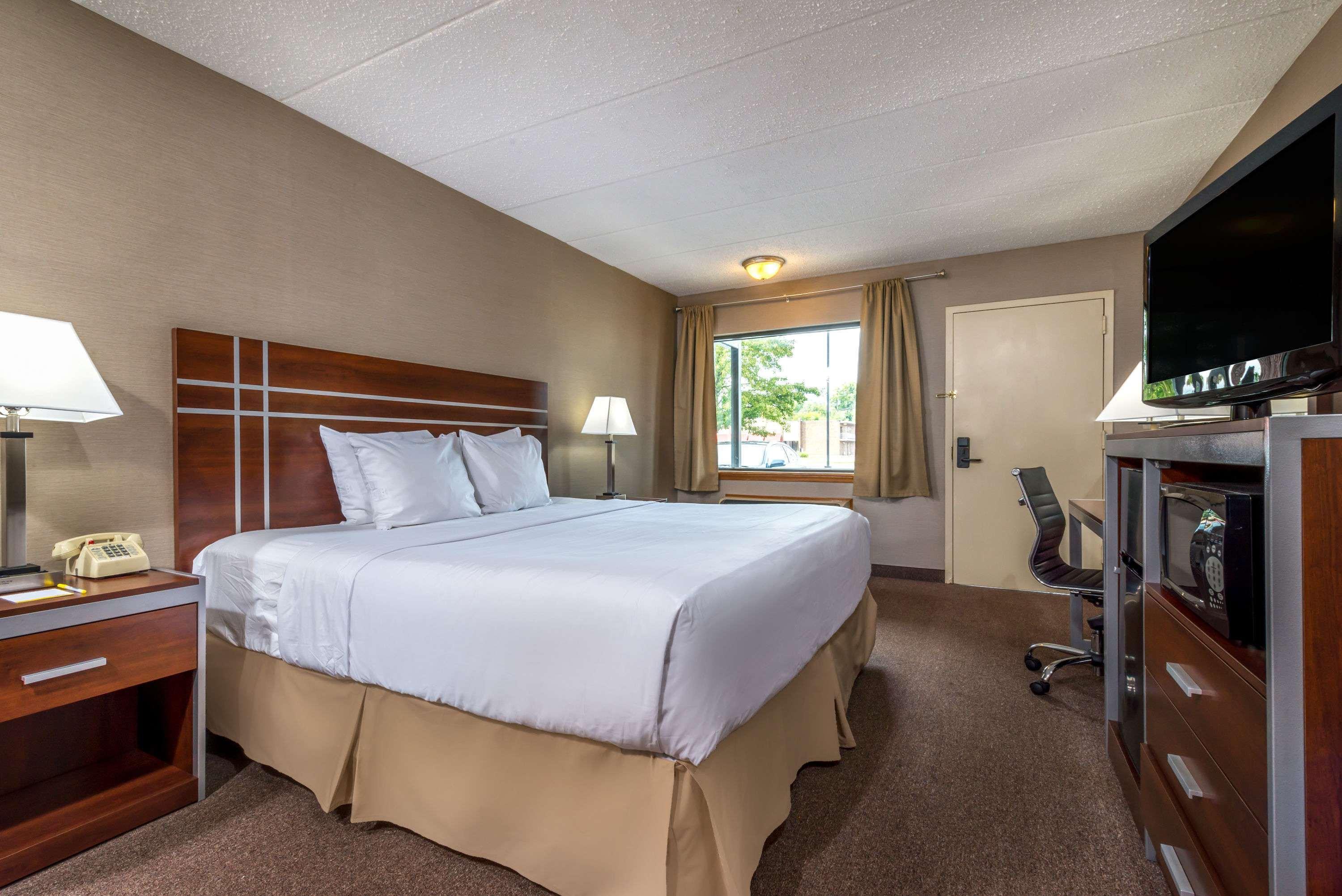 Days By Wyndham Hotel Vineland