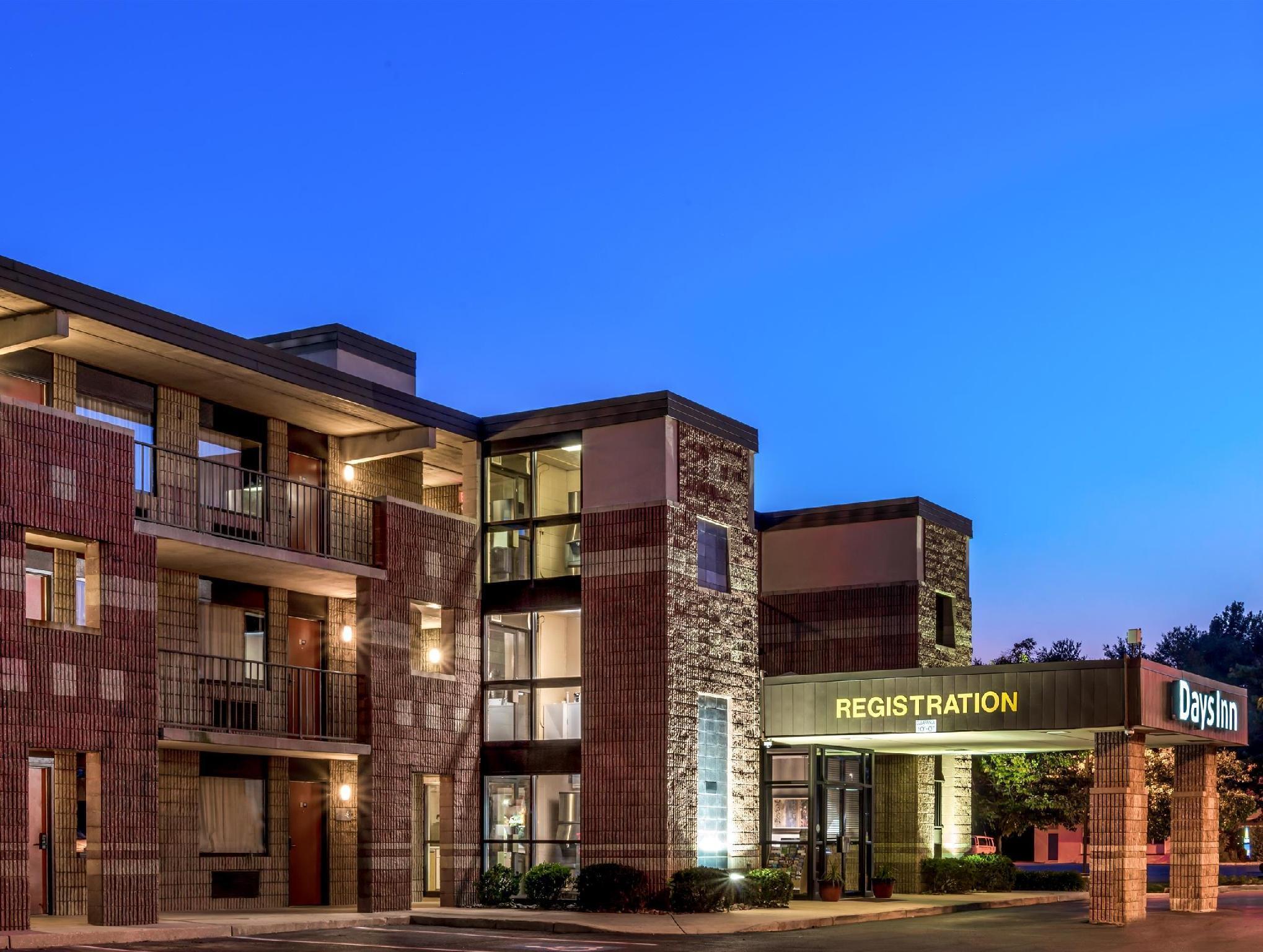 Days By Wyndham Hotel